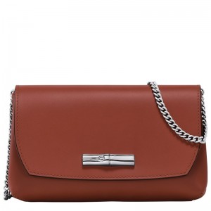 Longchamp Le Roseau Clutch Mahogany | 6731425-AG
